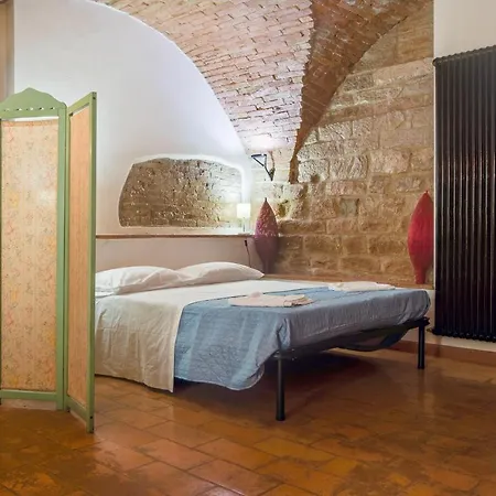 Epoque - Apartment&private * Perugia